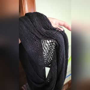 Black fish net style infinity scarf